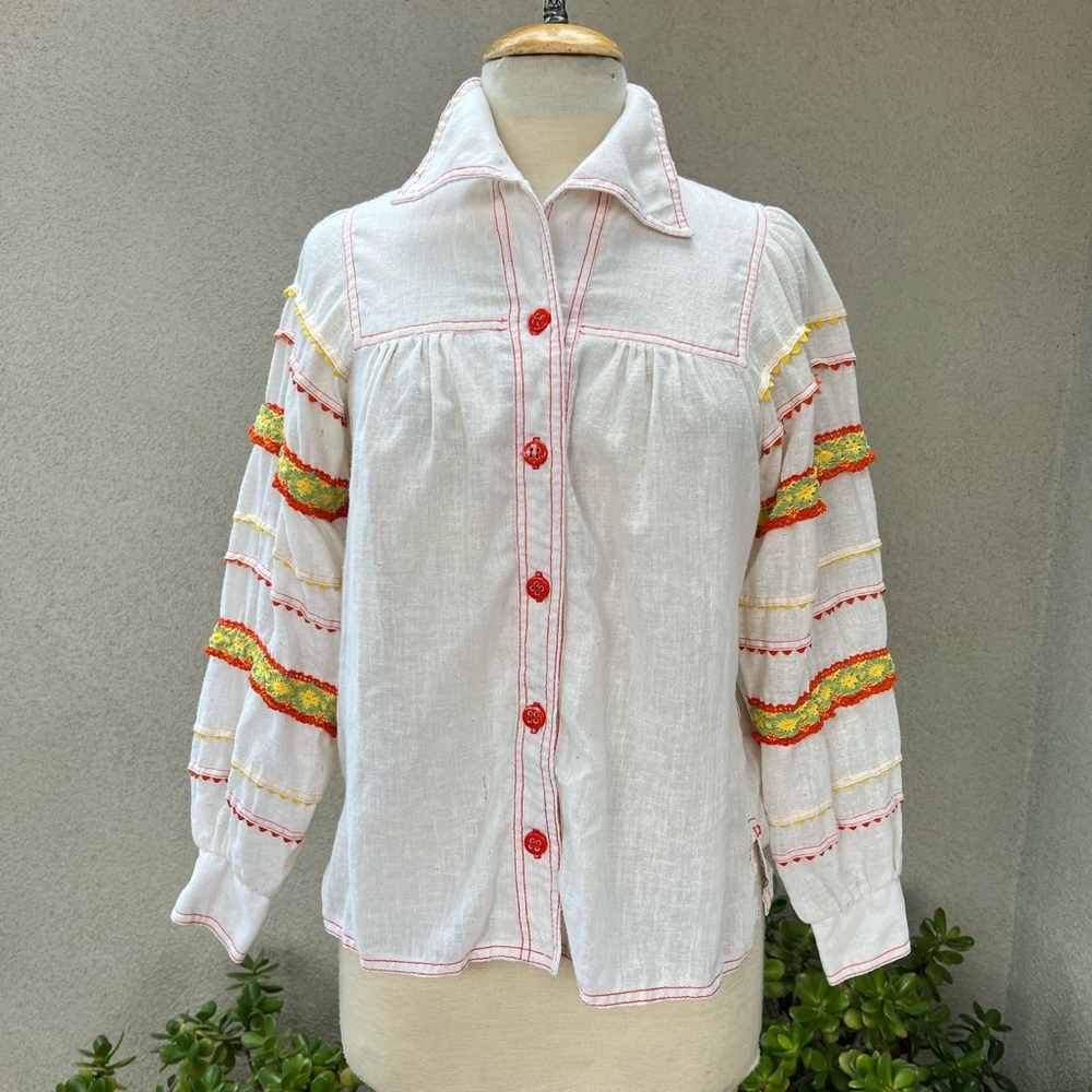 Vintage boho cotton blouse crochet trims Sz 6 by Herman Marcus of Dallas